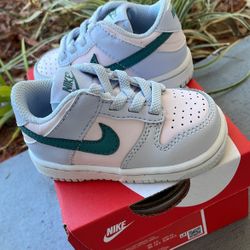 Nike Dunk Low Easter