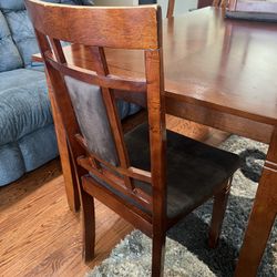  Table With Four Chairs