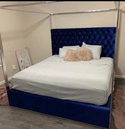 King Canopy Bed