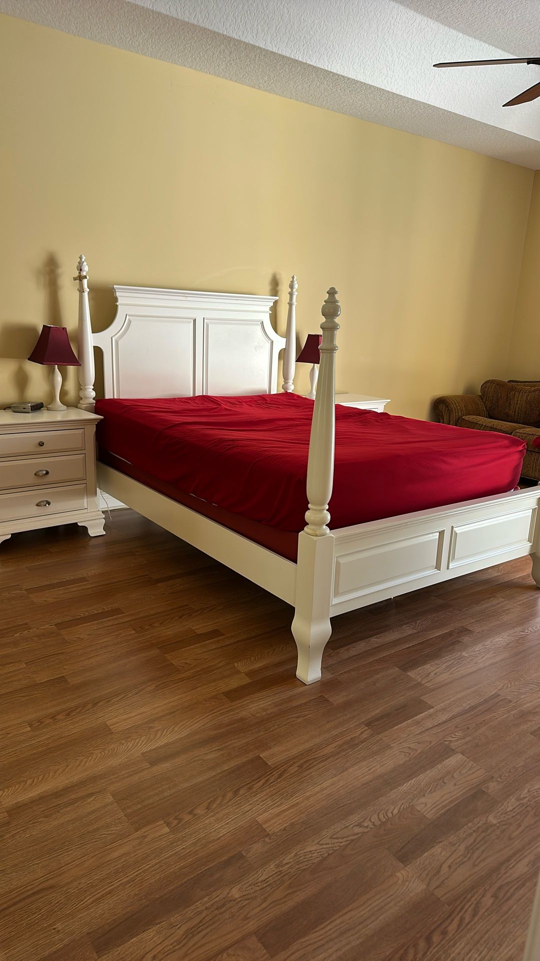 Queen Size Bed Frame (only Frame) 2 Night Stand And Dresser