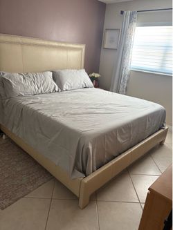 Ethan Allen  leather king size frame with doble twin box spring