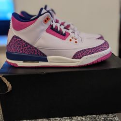 Jordan 3 Barely Grapes 🍇 Size 6.5y