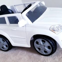 Mercedes-Benz GL450 SUV Powered Ride-On - White