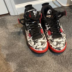 Tattoo Jordan 4’s Size 8.5 No Box