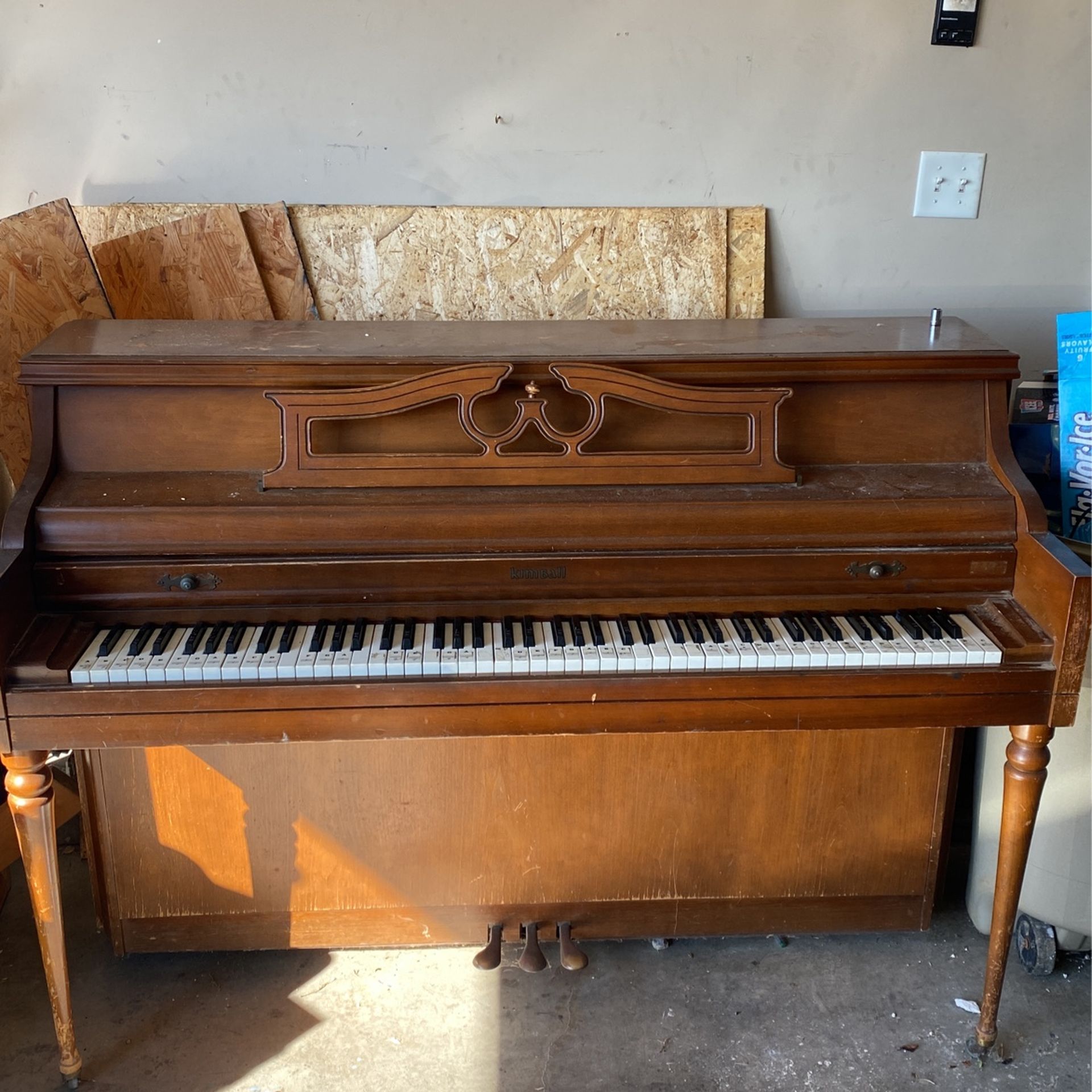 Kimball Piano