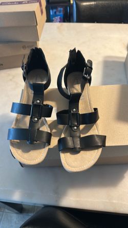 Black sandals