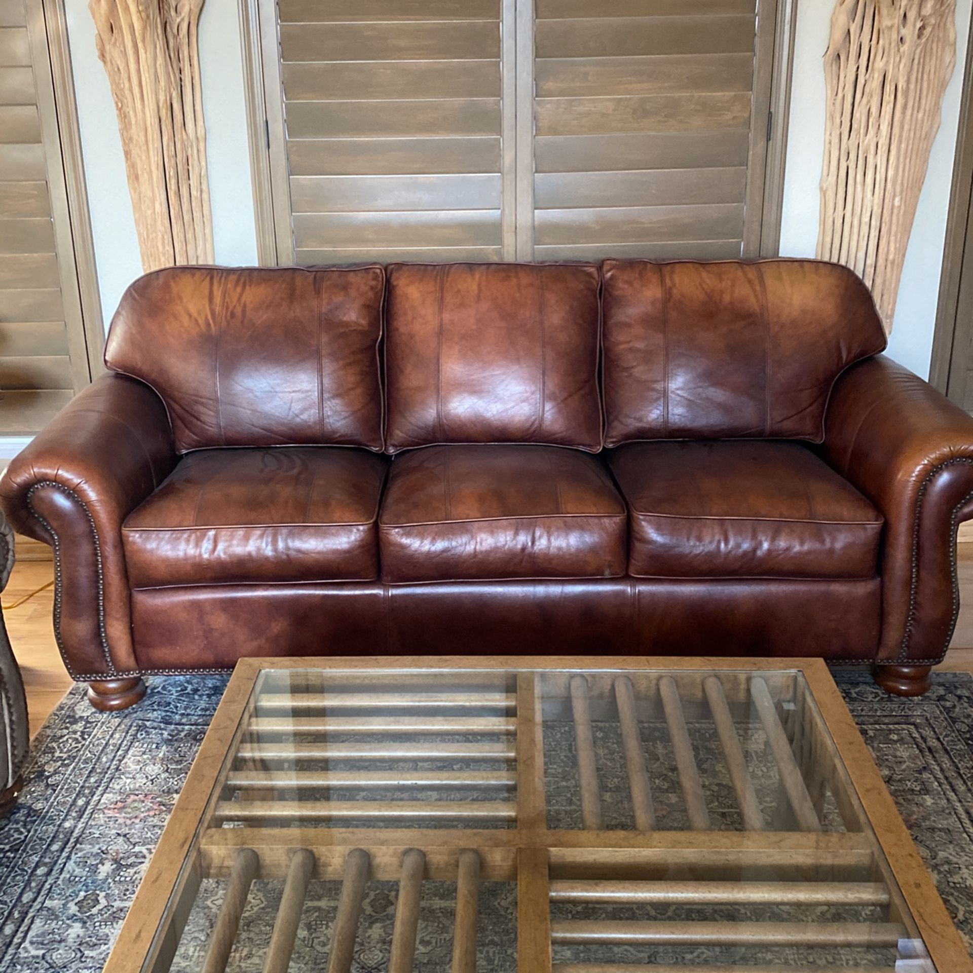 Leather sofa, Rustic/Traditional