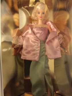 Lovely Evening Barbie 💖💃🏼🌸 Sophisticate / Collectors edition