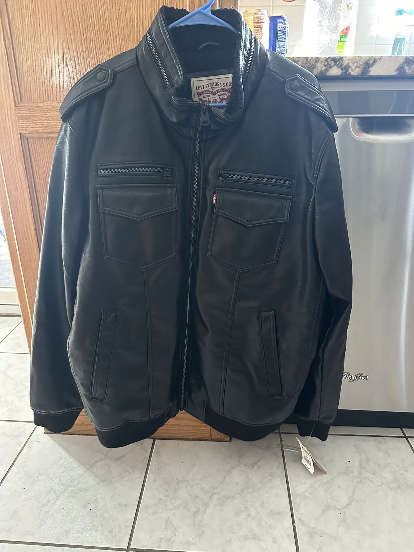 Brand New*** LEVIS FAUX LEATHER AVIATOR BOMBER JACKET SIZE XXL