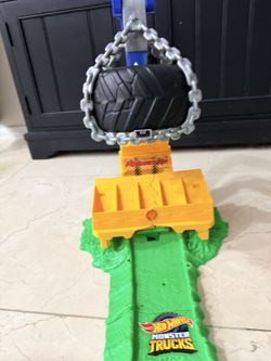 Monster Trucks Rhinomite Chargin