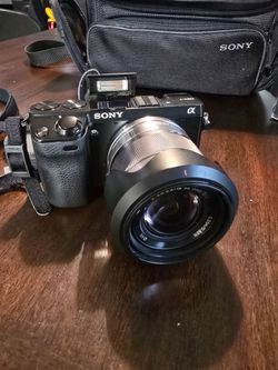 Sony NEX 7 mirrorless camera with 2 lenses