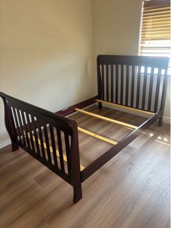 Full bed frame