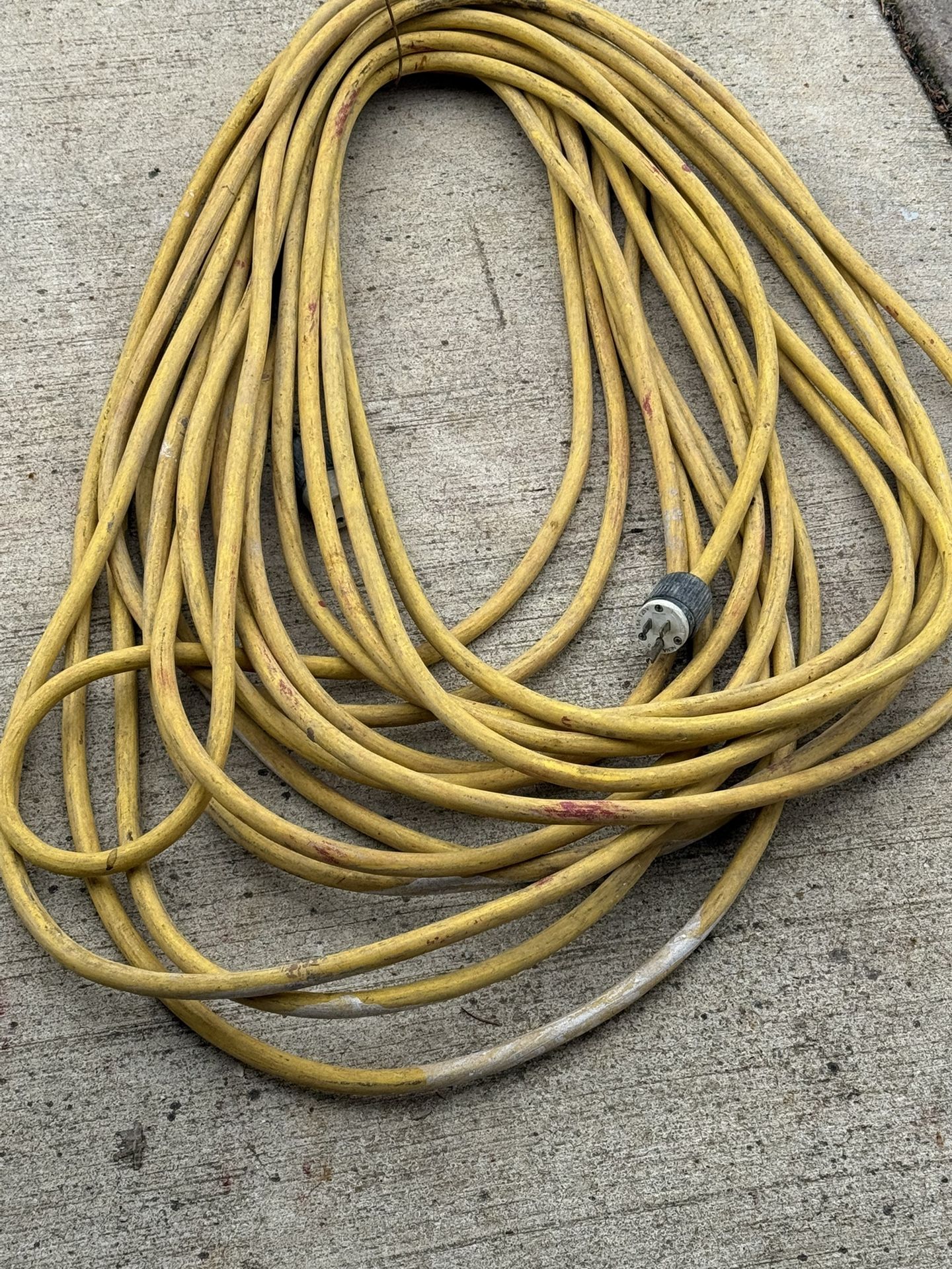 Heavy Duty extension cord 15 gauge