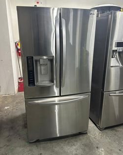 LG French Door Fridge Stainless with Water Dispenser