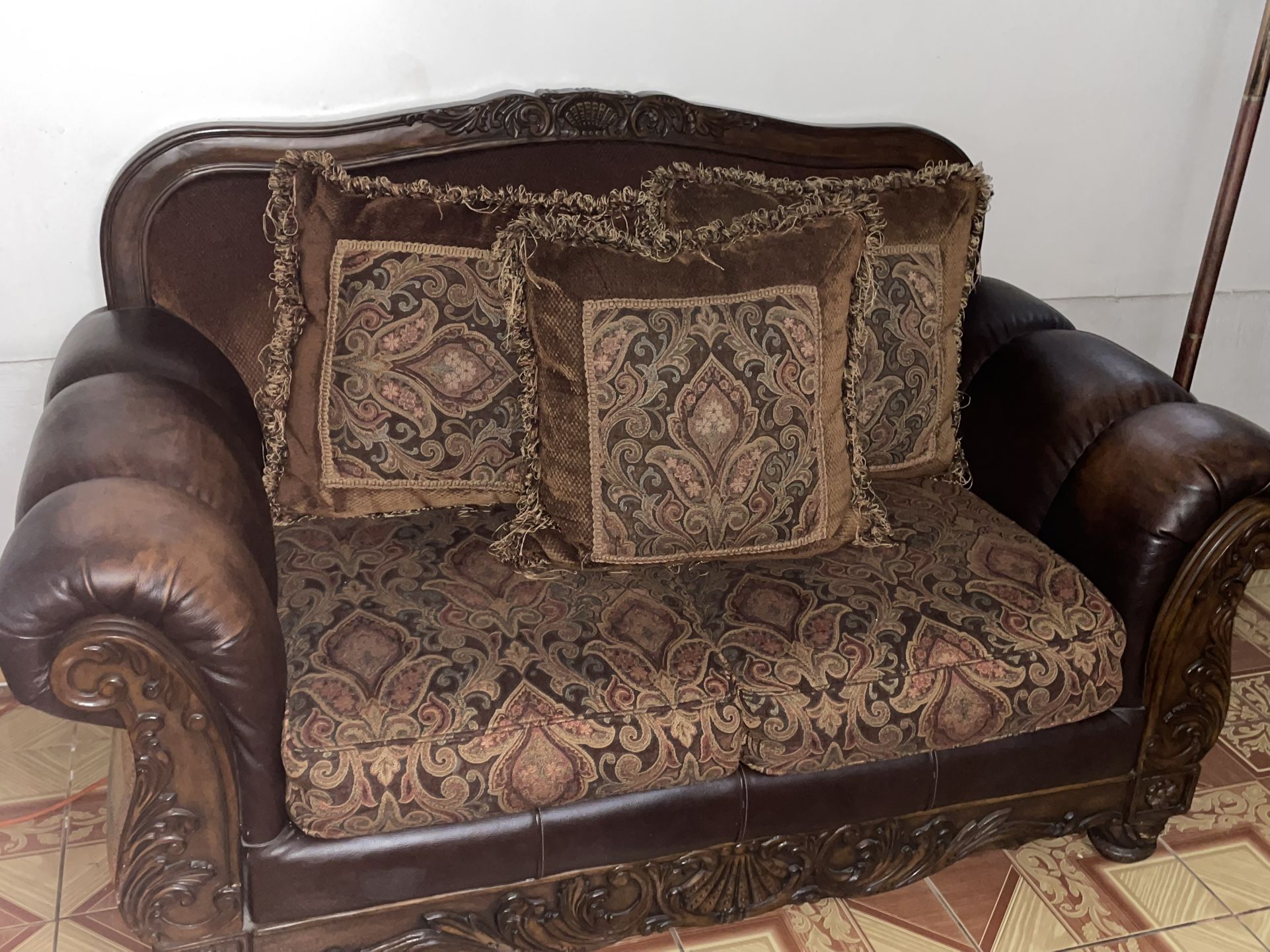 Sofa & Loveseat