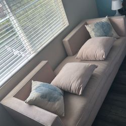 Sofa , Couch 🛋️…. 