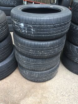 225/55/17 Goodyear assurance set of used tires in great condition 60% tread 225$ for 4 . Installation, balance and alignment available but not includ