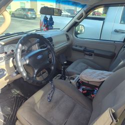 2005 Ford Explorer