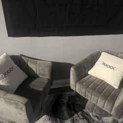 Grey velvet accent chairs 