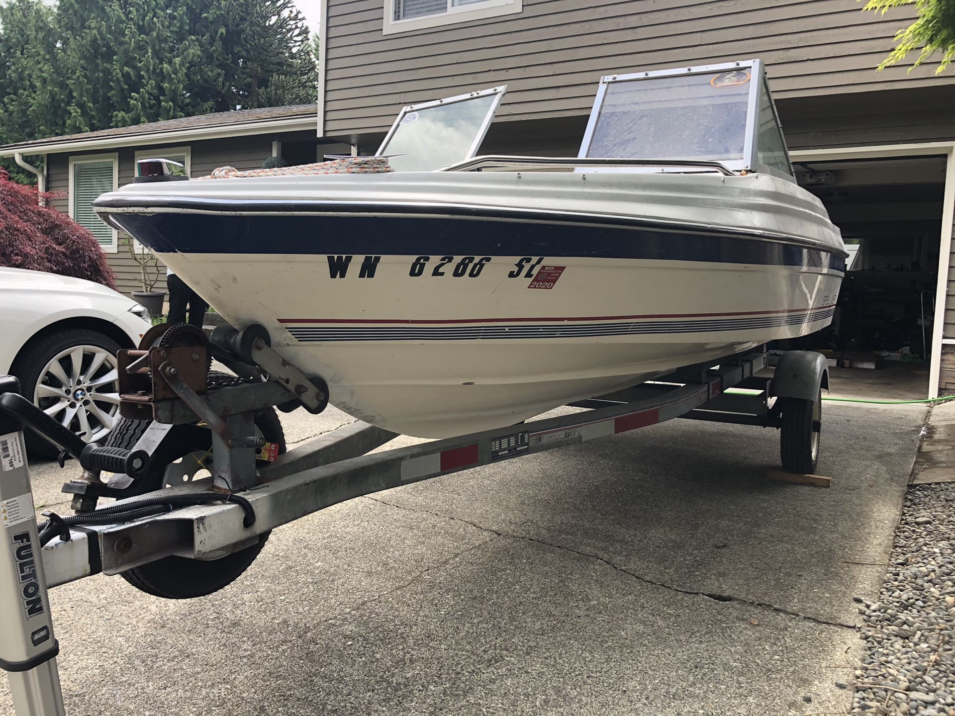 Fishing Boat Bayliner 14 ft 1985 BLB 1400 capri BR with trailer for