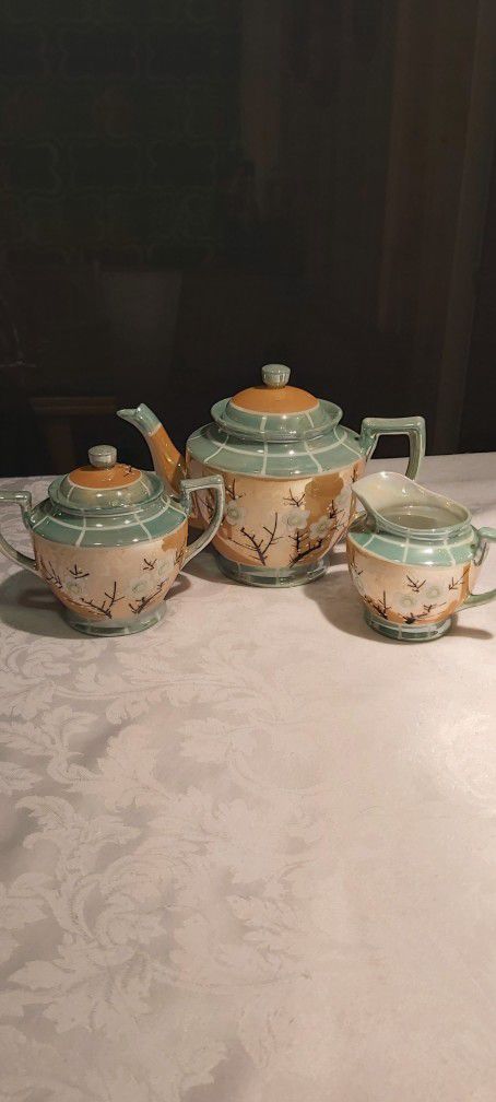 Vintage Handpainted Lusterware Tea Set 
