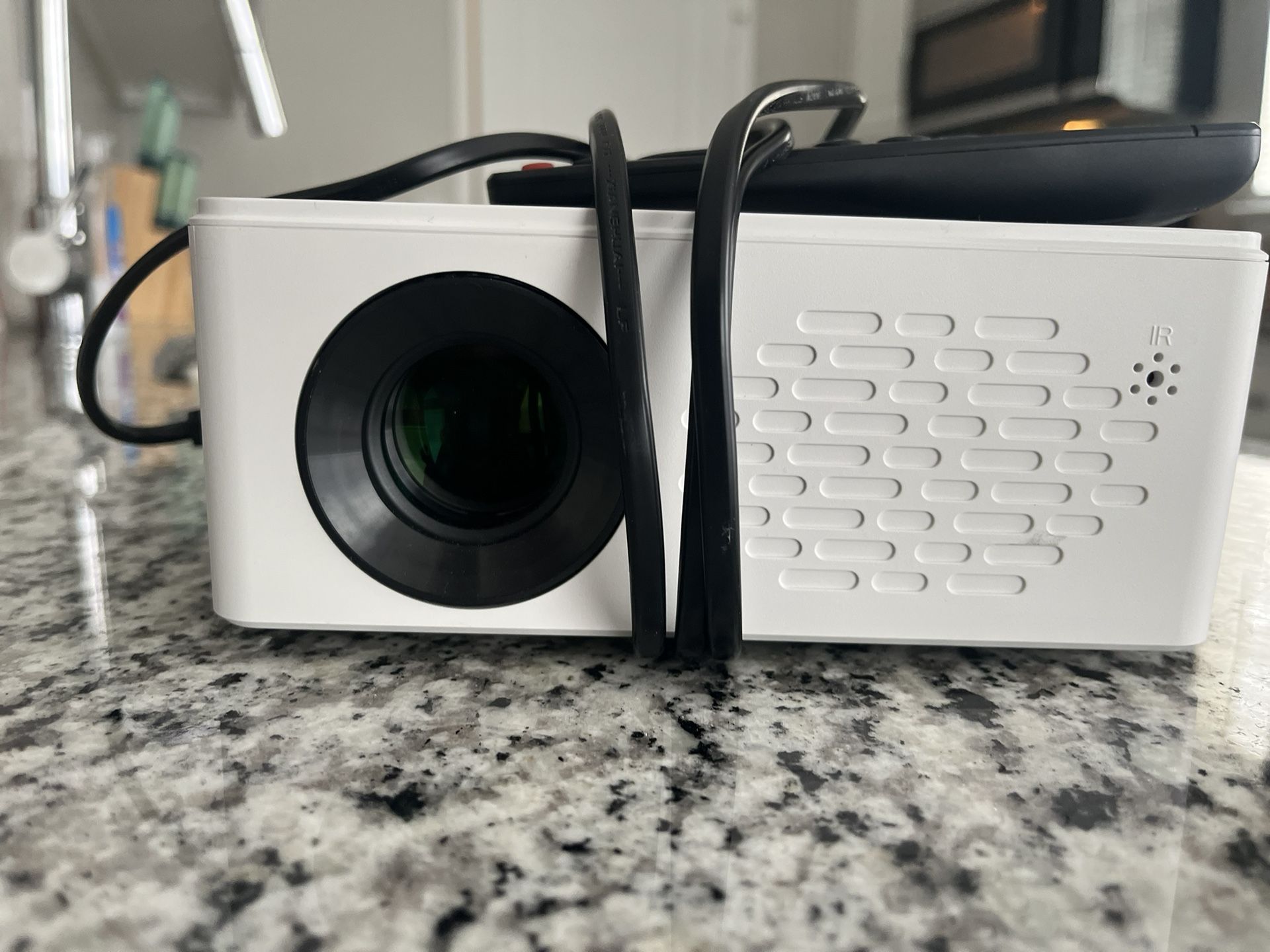TMY Mini Projector With Bluetooth 