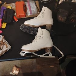Riedell Vega Ice Skates