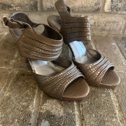 Women’s Shoes