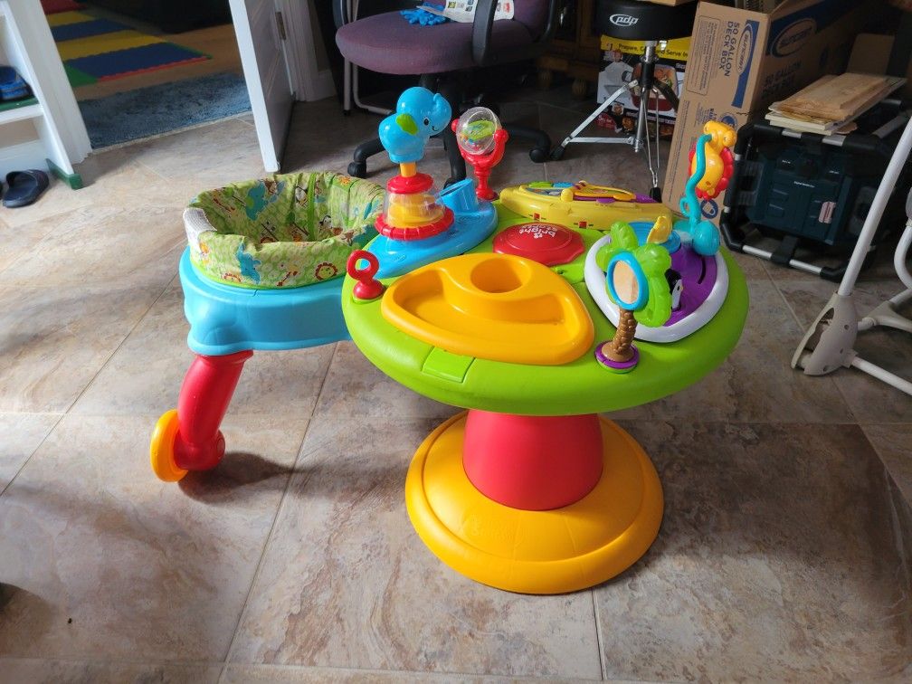 Baby/toddler Activity Walk, Sit & Play