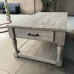 Solid Wood Coffee Table Great Condition 