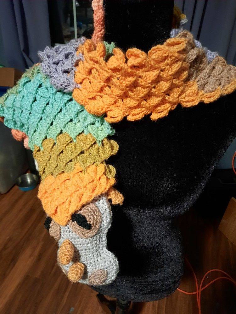 Dragon scale shawl