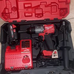 Taladro Milwaukee Fuel
