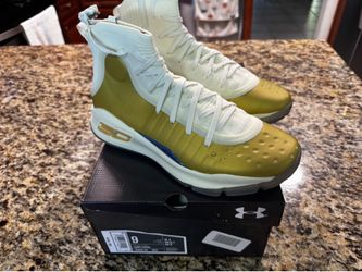 Under Armour Curry 4 Retro Champions Mindset 1298306-301 Men's Size 9 Gold