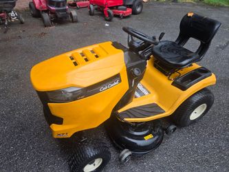 Cub cadet xt1 18 hp 42 in deck.  Delivery available