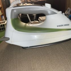 Black And Decker Express Steam Smart Steam F1060