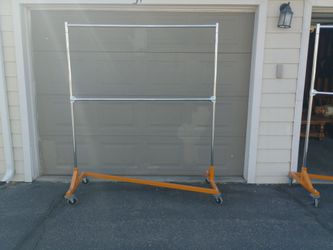 Metal clothing rack
