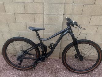 Giant stance medium Full Suspension Mountain Bike