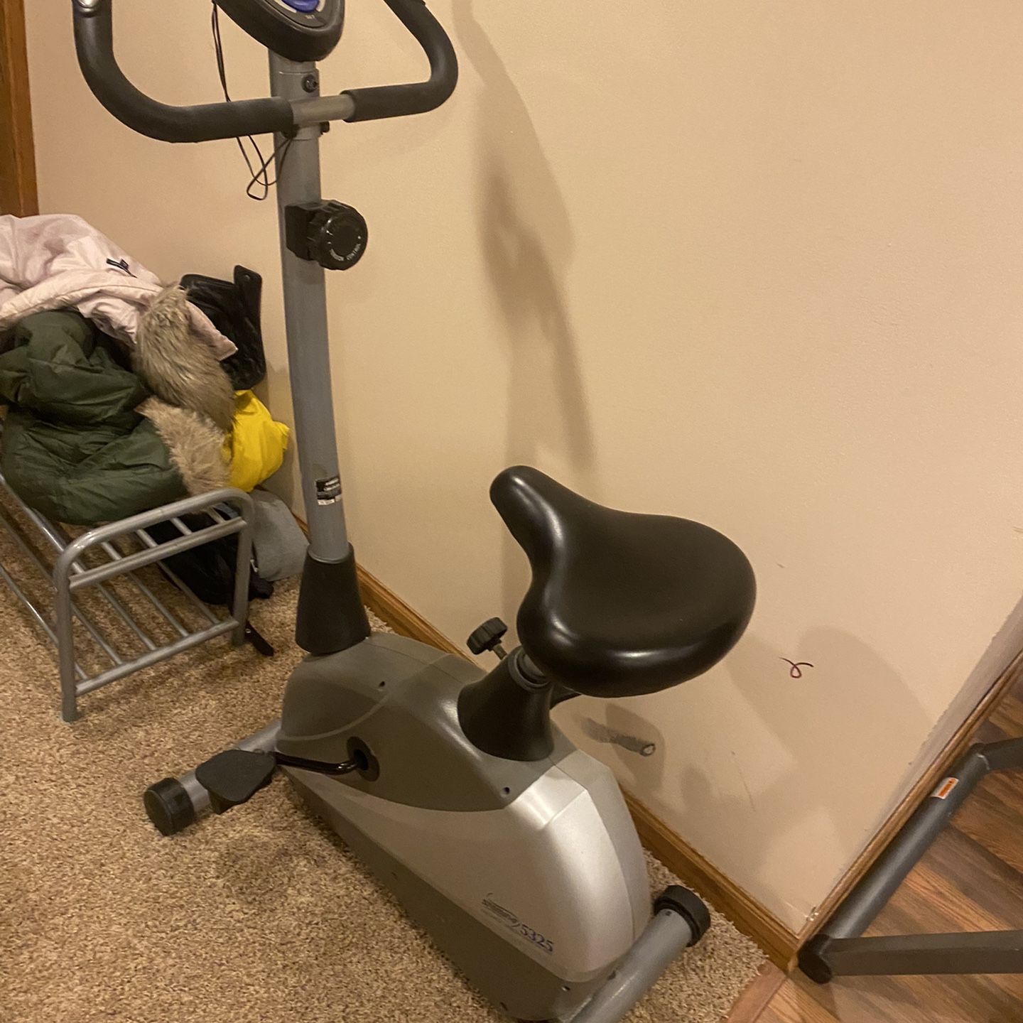 Stamina 5325 Exercise Bike for Sale in Lemont IL OfferUp