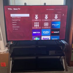 TCL 55” Flat Screen Tv With Roku 