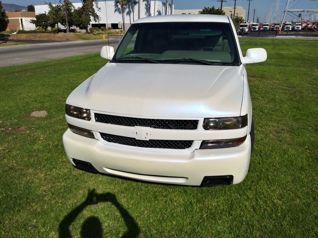 Chevrolet stepside silverado super sport clean spoiler HD bumper roll