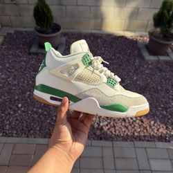 Jordan 4 Sb Pine Green