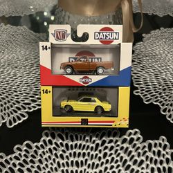 Nissans 71 GT-R & 77 Datsun Pickup Collectibles Toys 