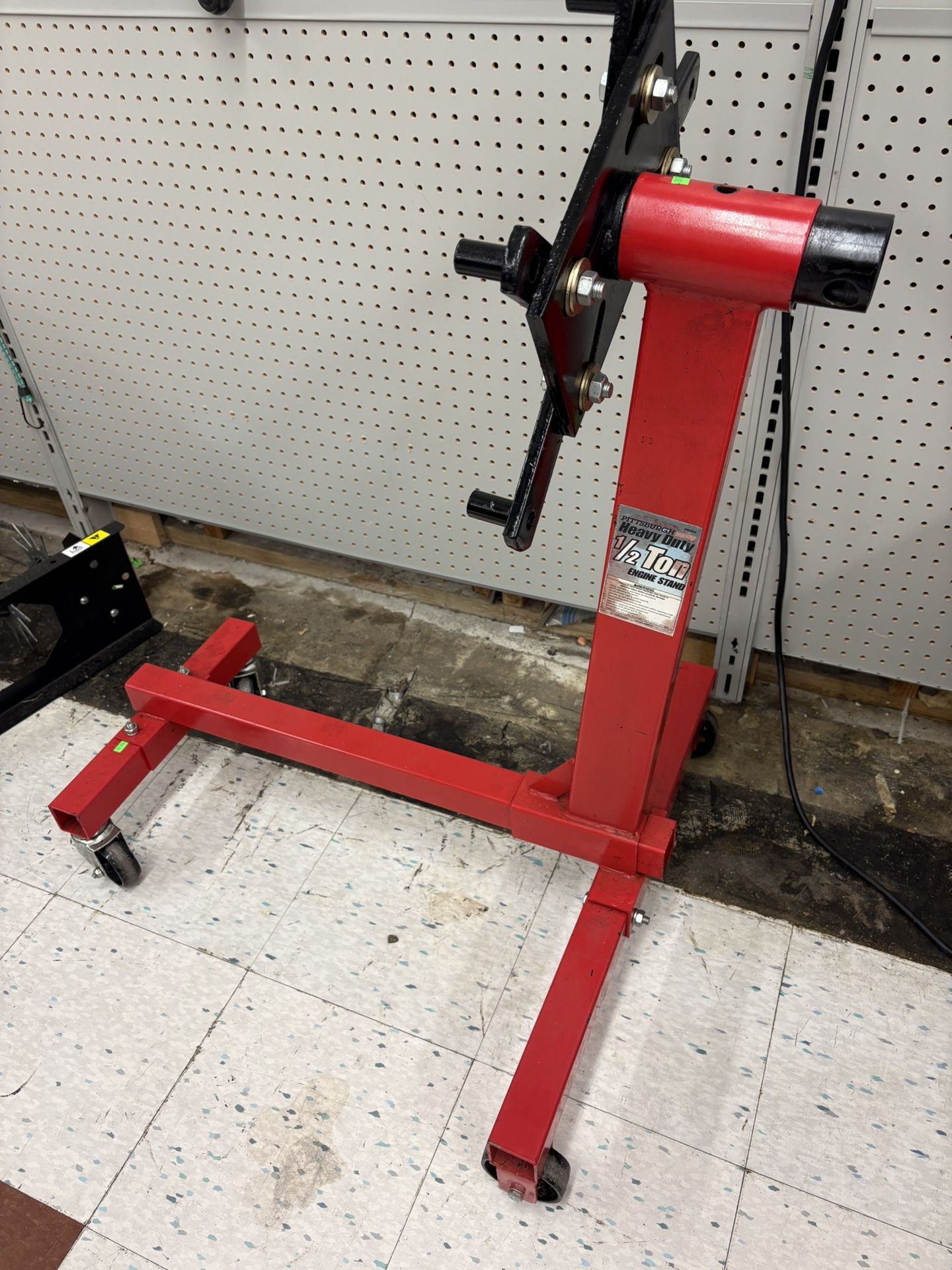 Pittsburgh 1/2 Ton Engine Stand