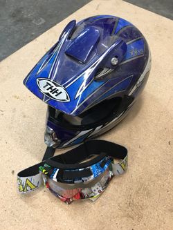 Large dirt bike helmet