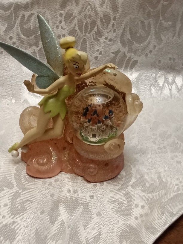 Disney Tinker Bell Magic Kingdom Snow Globe 