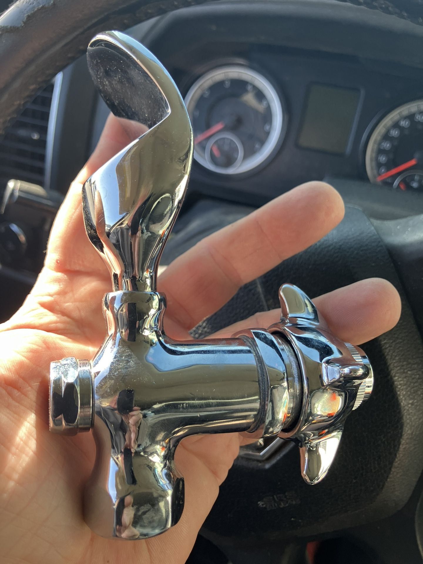 DRINKING FAUCET HEAD