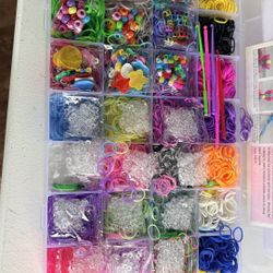 Bracelet, Maker