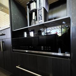 LG Slim line Microwave 