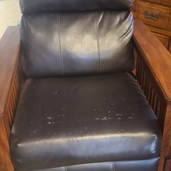 Oak Frame Recliner