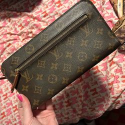 Authentic Louis Vuitton Wallet